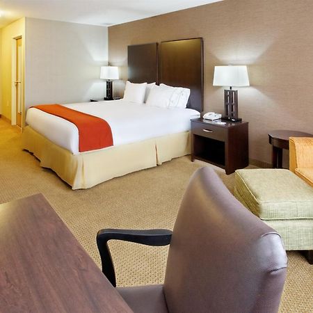Holiday Inn Express & Suites קניונוויל מראה חיצוני תמונה