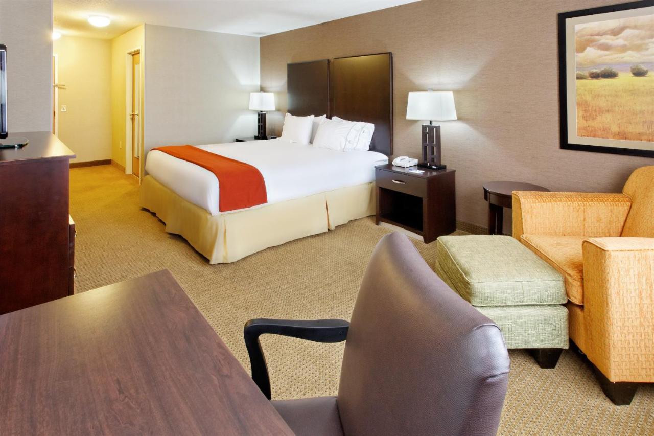 Holiday Inn Express & Suites קניונוויל מראה חיצוני תמונה