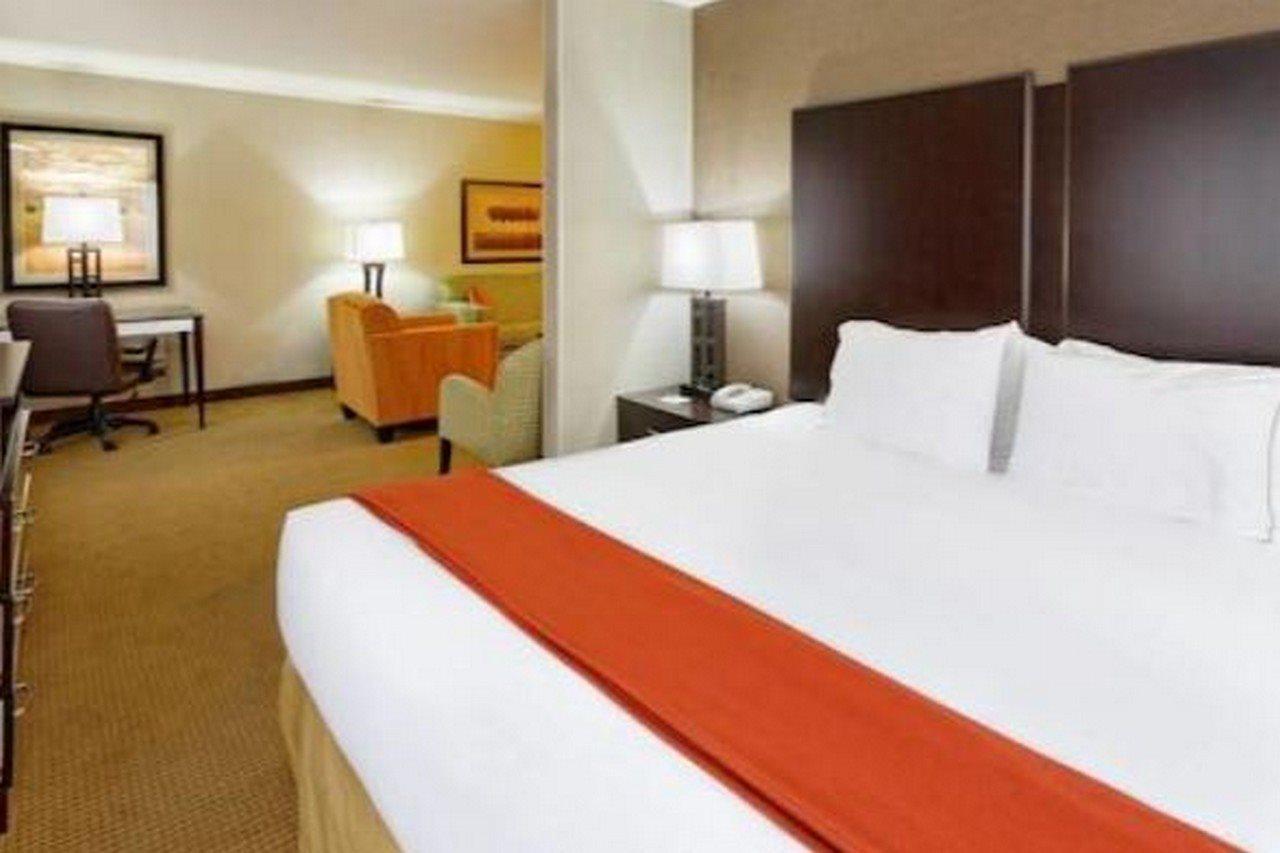 Holiday Inn Express & Suites קניונוויל מראה חיצוני תמונה