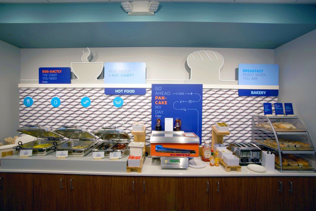 Holiday Inn Express & Suites קניונוויל מראה חיצוני תמונה